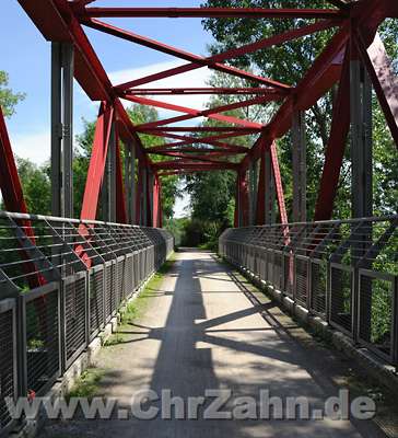 Bruecke.jpg - Brücke der Erzbahntrasse