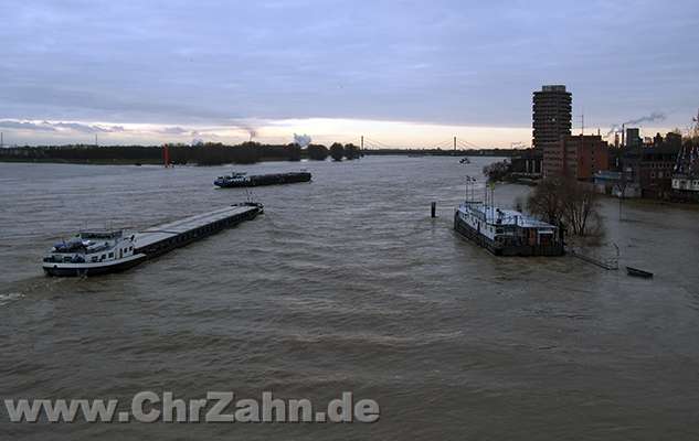 Hochwasser5.jpg - Hochwasser in Duisburg