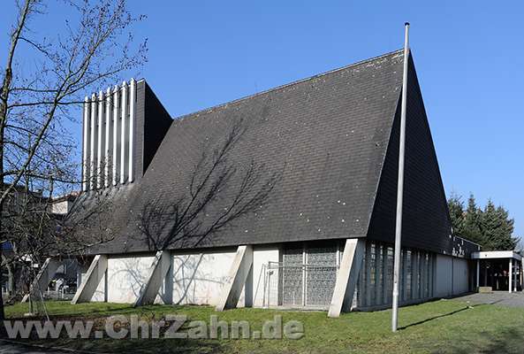 ehemalige_evangelische_Kirche.jpg - Abriß der ehemaligen evangelische Kirche in Bochum-Laer