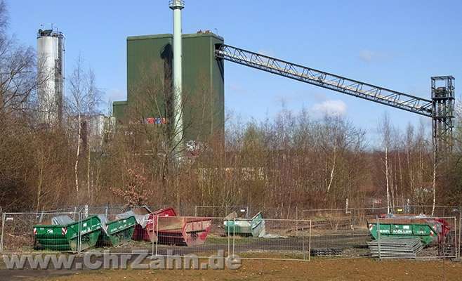 Abriss_Fabrik.jpg - Abriß der Zementfabrik in Dortmund-Derne