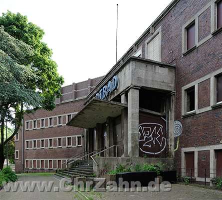 Stadtbad5.jpg - leerstehendes ehemaliges Stadtbad in Duisburg-Hamborn