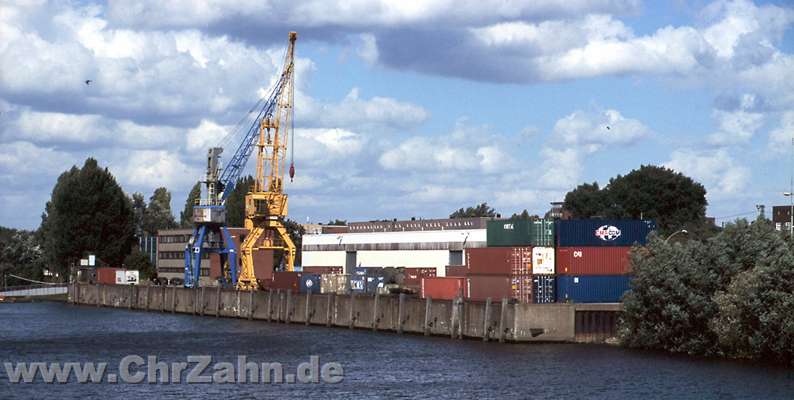 Hafen1.jpg - Containerterminal