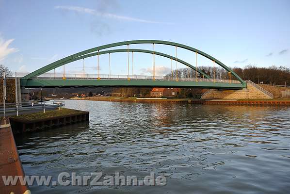 Kanalbruecke.jpg - Brücke über den Dortmund-Ems-Kanal bei Hörstel-Riesenbeck