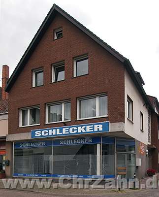 Schlecker.jpg - leerstehende Schlecker-Filiale in Nieheim